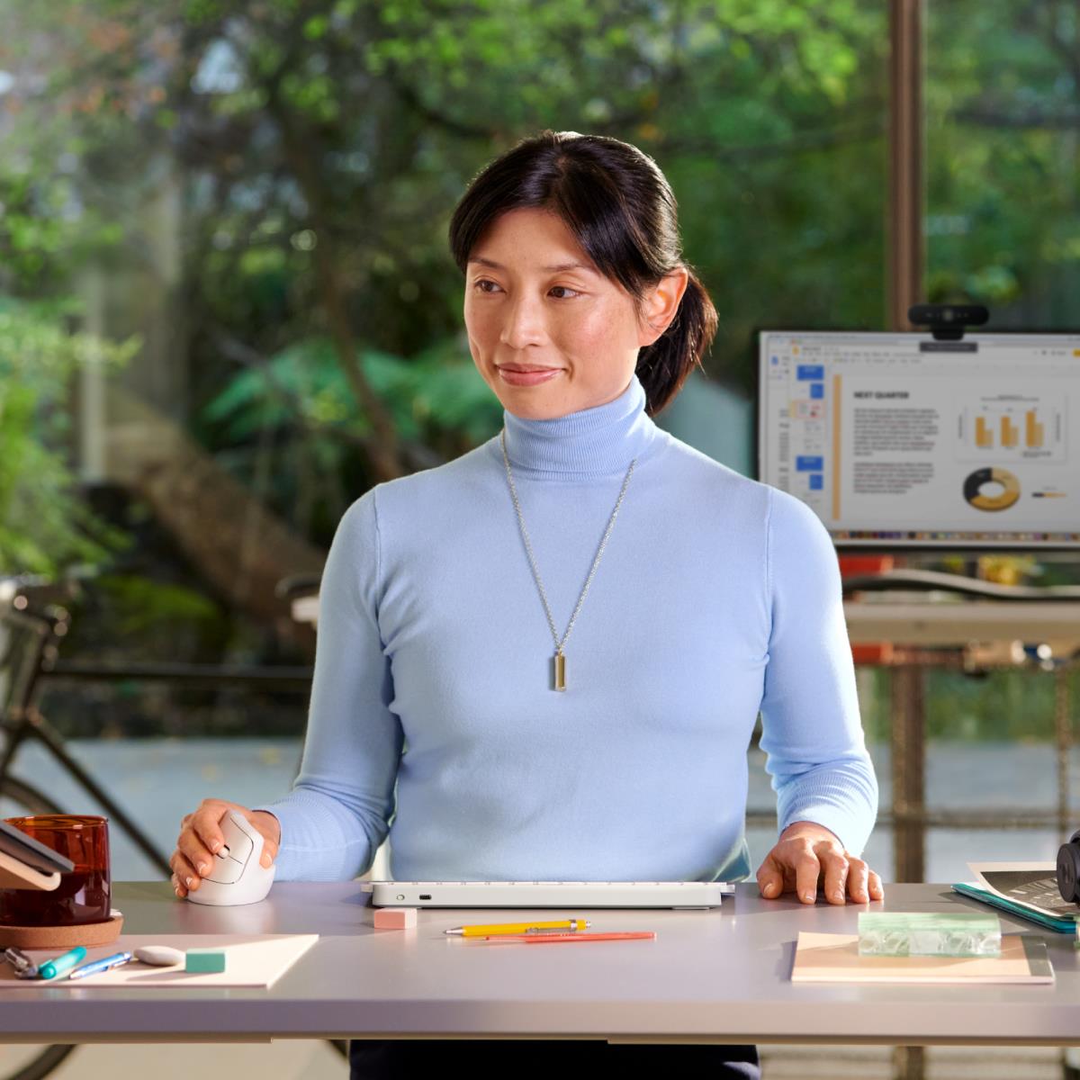 МИШКА LOGITECH Lift Vertical - Wireless - White - PN 910-006475