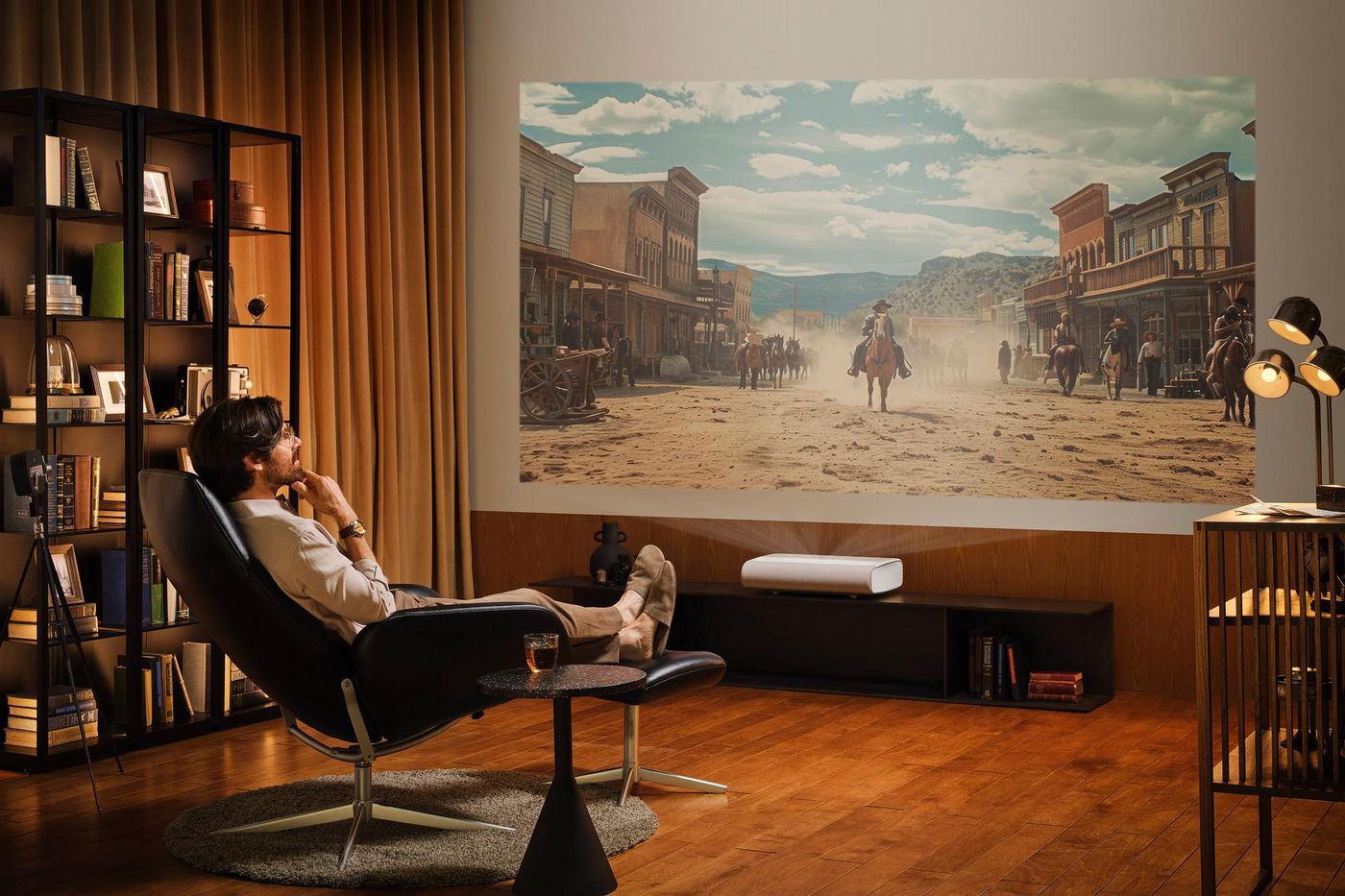 Мултимедиен проектор Samsung Projector SP-LPU9DSAX White - PN SP-LPU9DSAXXXE