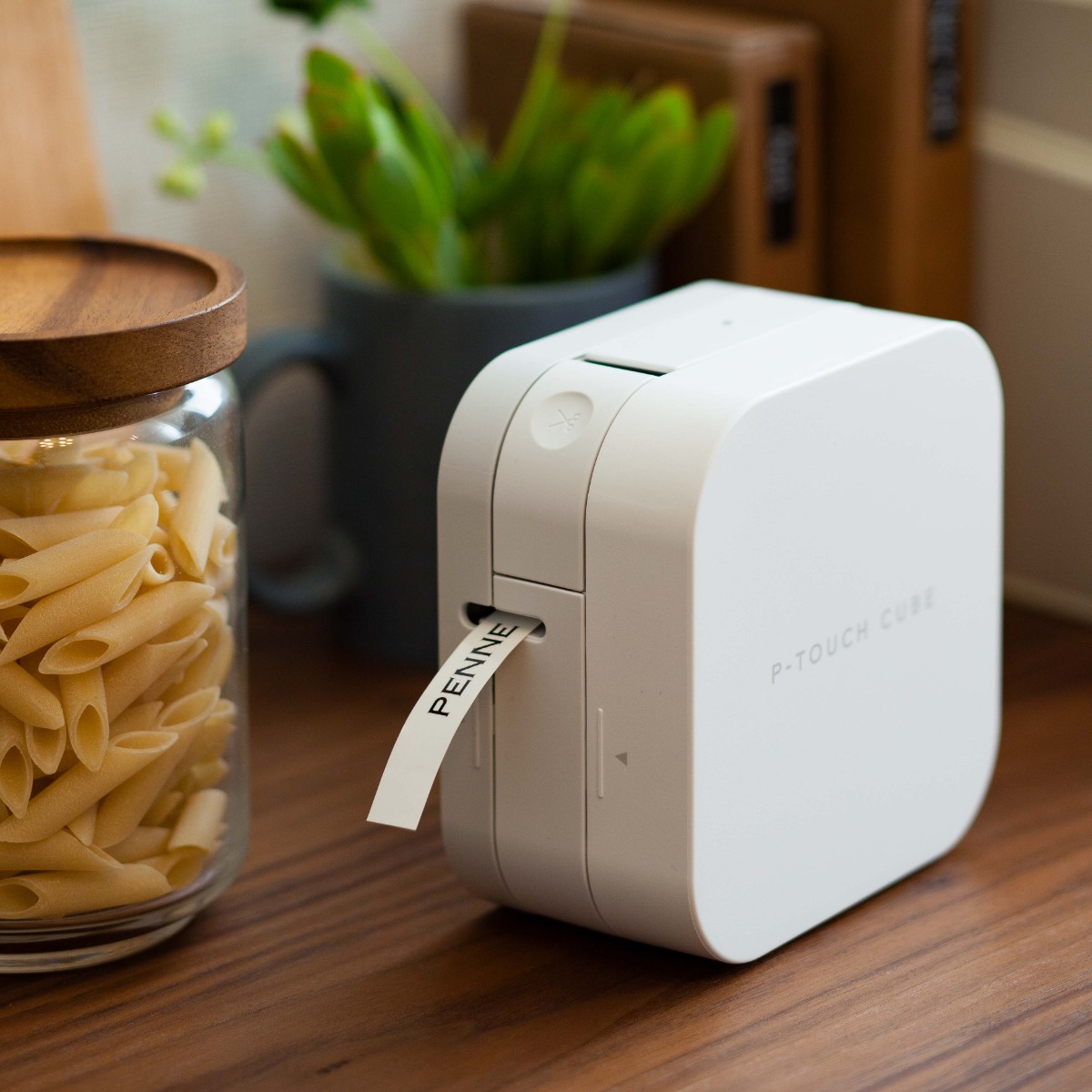 ЕТИКЕТЕН ПРИНТЕР BROTHER P-Touch CUBE - PTP300BT (PT-P300BT) - PN PTP300BTRE1 (PT-P300BTRE1)