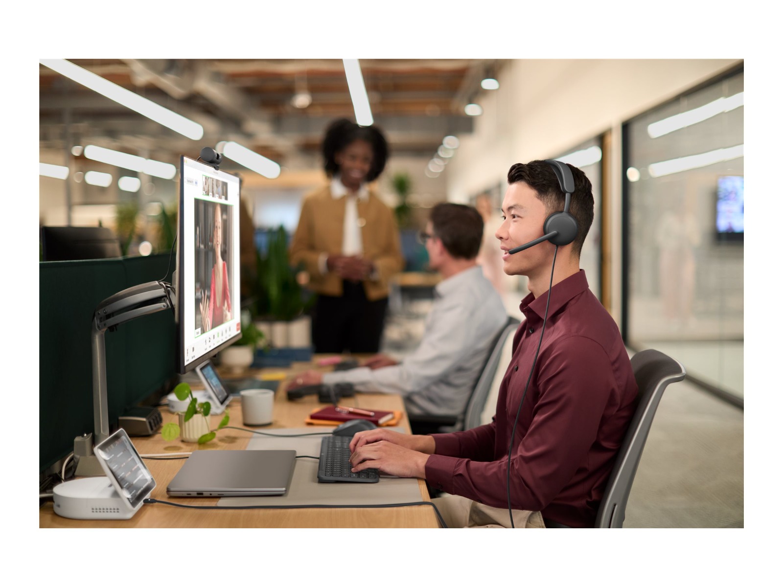 Слушалки Logitech Headset Zone Wired 2 Graphite - PN 981-001618