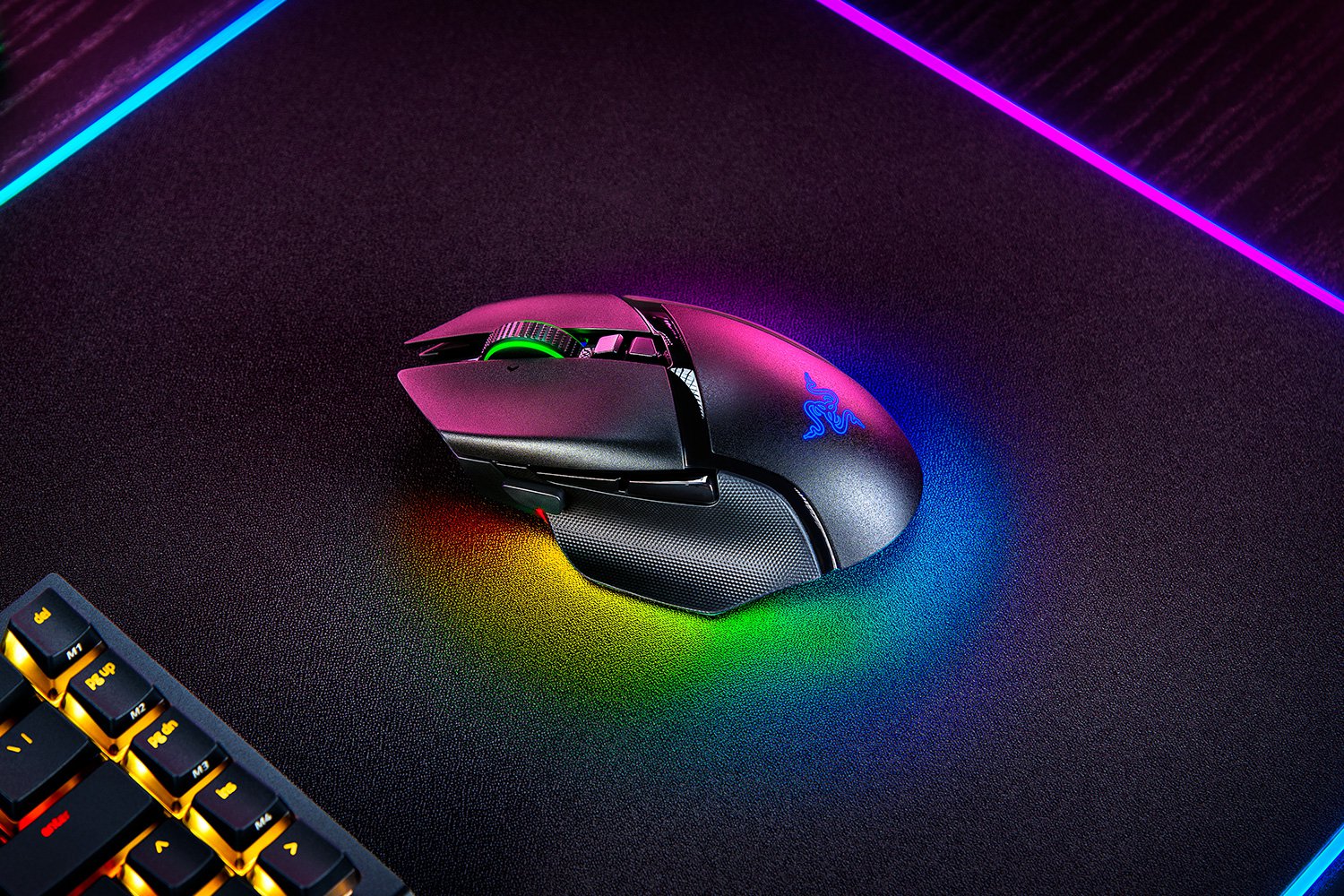 ГЕЙМЪРСКА МИШКА RAZER BASILISK V3 Pro - Безжична / Wireless - 30000 DPI - Black - PN RZ01-04620100-R3G1