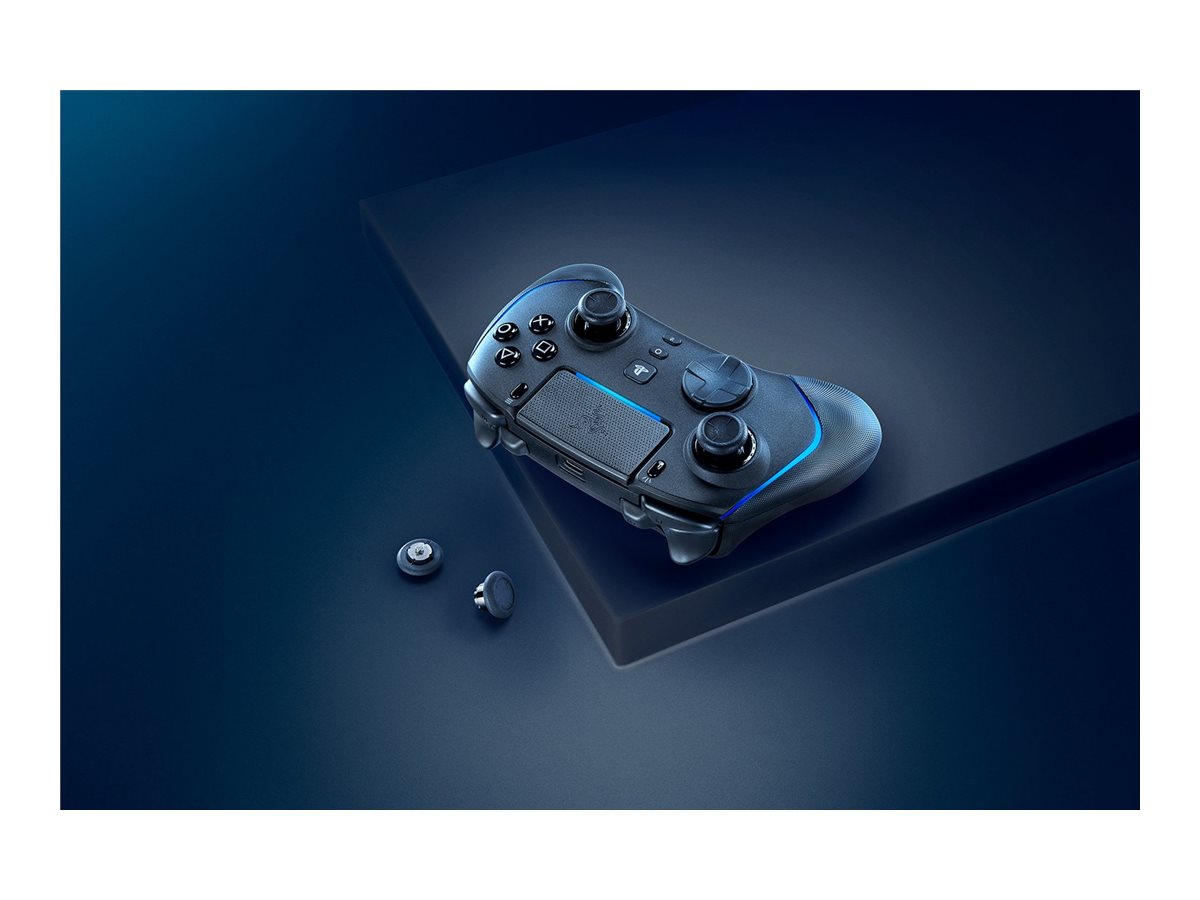 Универсален гейминг контролер за Android и iPhone Razer Controller Wolverine V2 Pro / RZ06-04710100-R3G1 - Black - PN RZ06-04710100-R3G1