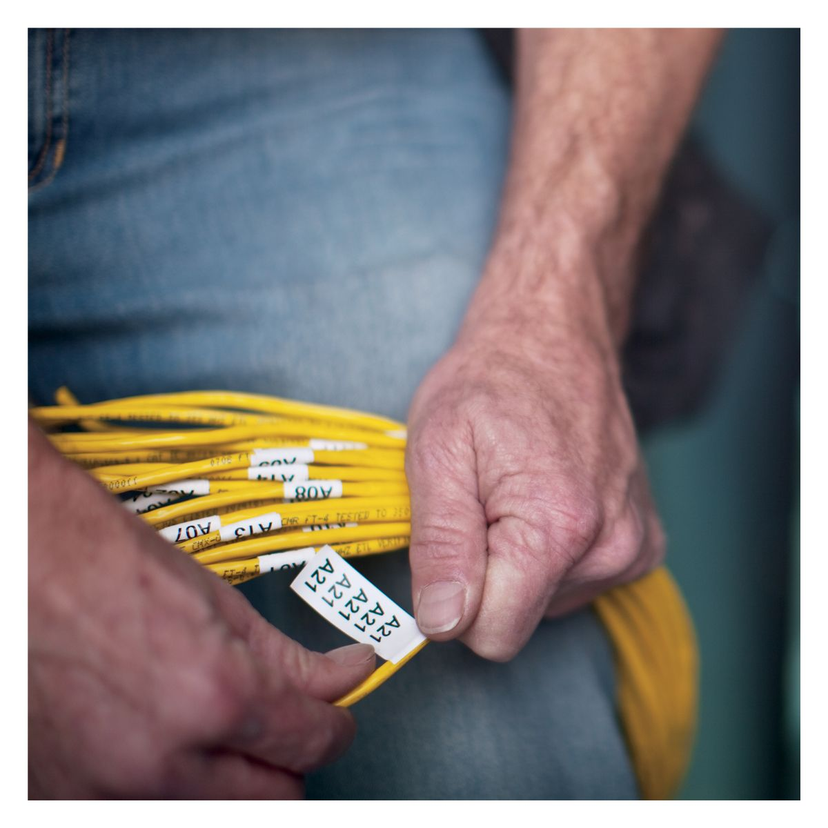 Професионален етикетен принтер Dymo Label printer RH4200K / 1852998 Yellow - PN 1852998