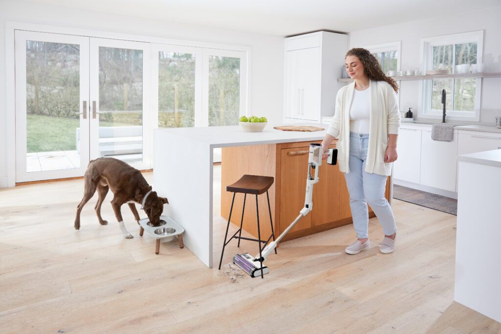 Прахосмукачка с батерия SharkNinja Stick hoover Shark Detect Clean & Empty - PN IW3612EUT