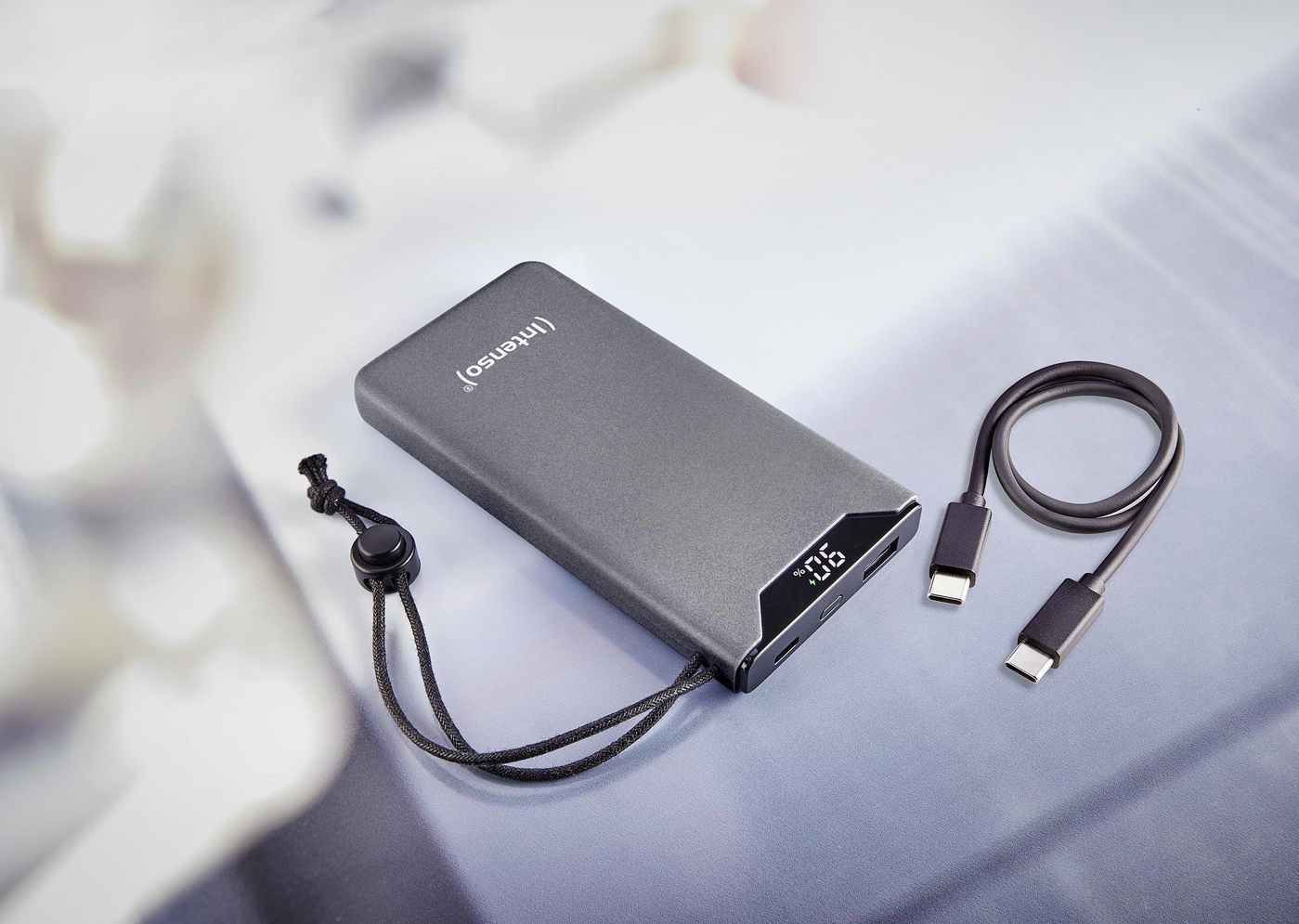 Външна батерия Intenso power bank F10000 - 10000 mAh - PN 7332034