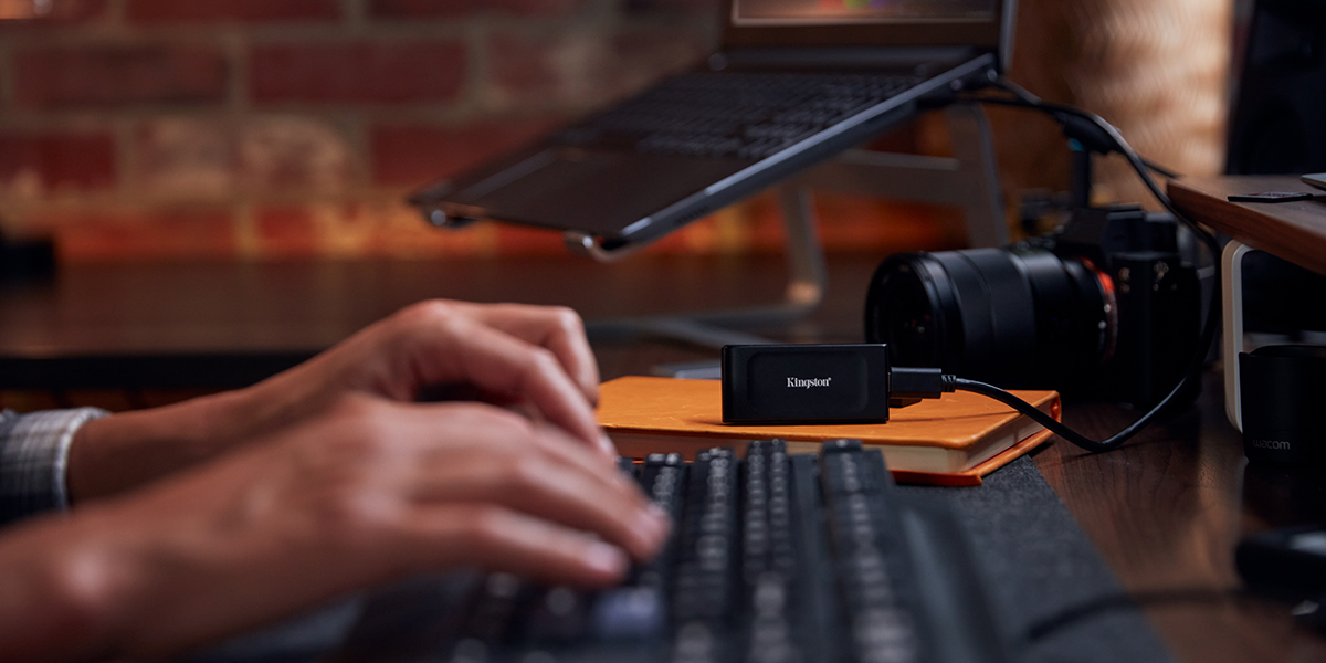 ВЪНШЕН ТВЪРД ДИСК Kingston external hard drive XS1000 - 1TB - USB 3.2 Gen 2 - Black - PN SXS1000/1000G