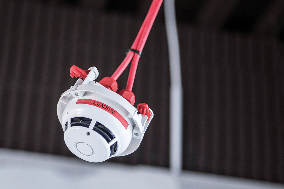 ЕТИКЕТЕН ПРИНТЕР BROTHER P- touch - PTE110VP (PT-E110VP), С КИРИЛИЦА - PN PTE110VPR1